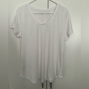 a.n.a White Short Sleeve Tee Sz XL